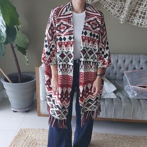 H&M Red and Black Geometric Women's Cape